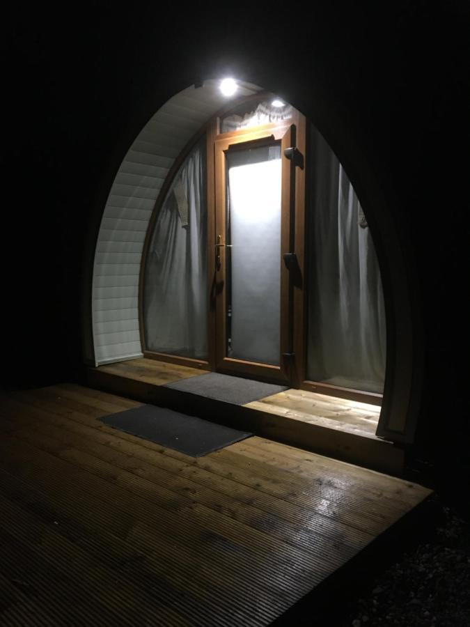 Hotel Orchard Luxe Glamping Pod à Dungannon Extérieur photo